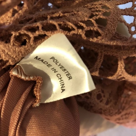 Shareen Collection lace dress - Picture 5 of 7